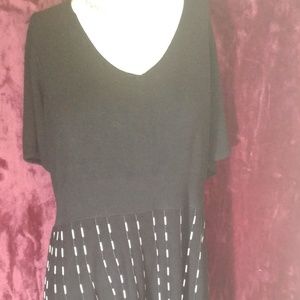 Black and white dress by Taylor